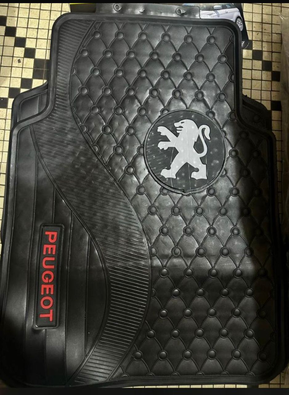 Tapis de Sol Peugeot Matelassé Noir – Logo Lion Blanc Premium
