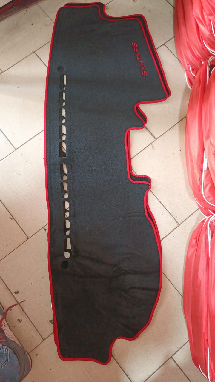 Tapis de protection tableau de bord pour Hyundai Santa Fe