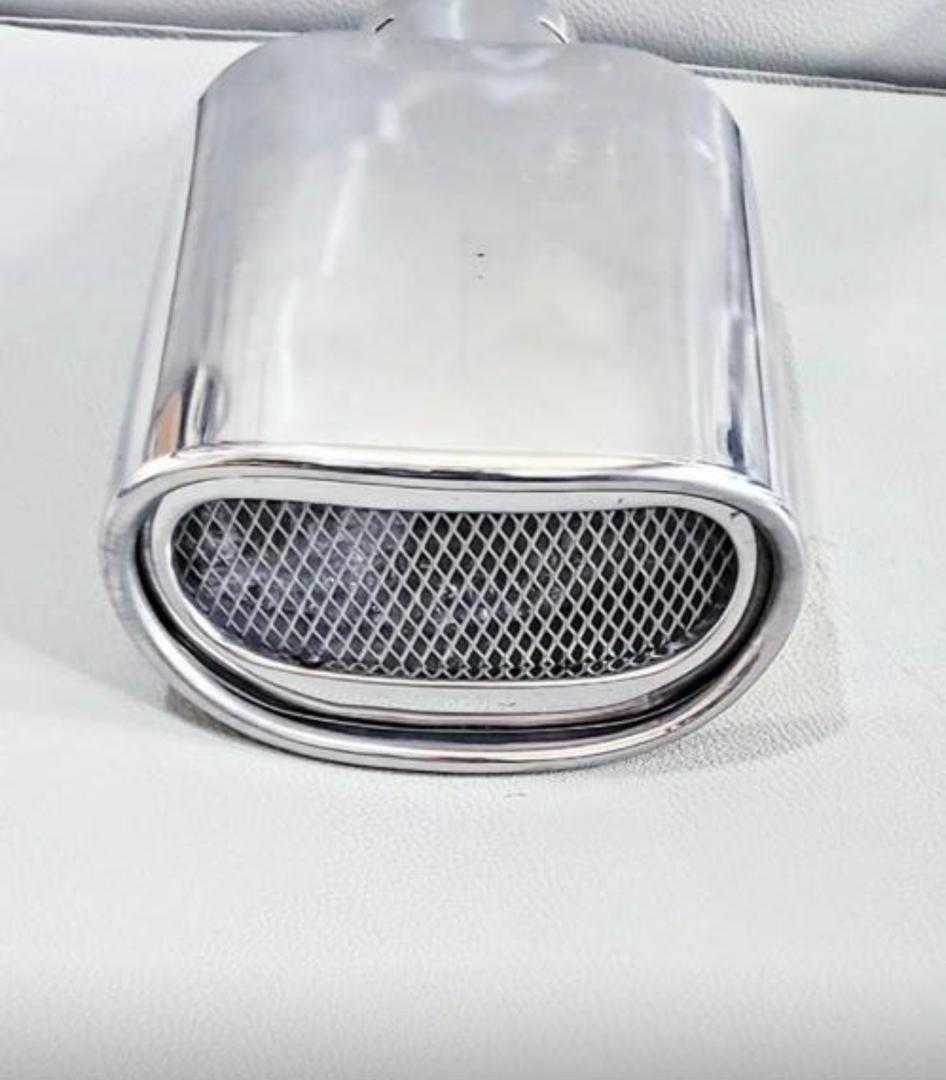Embout Pot d’Échappement Universel – Inox Poli Chrome, Grille Ovale Sport