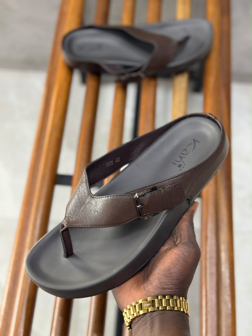 Sandales Kami – Tong Cuir Premium, Boucle Métal Argenté, Semelle Ergonomique – 4 Coloris