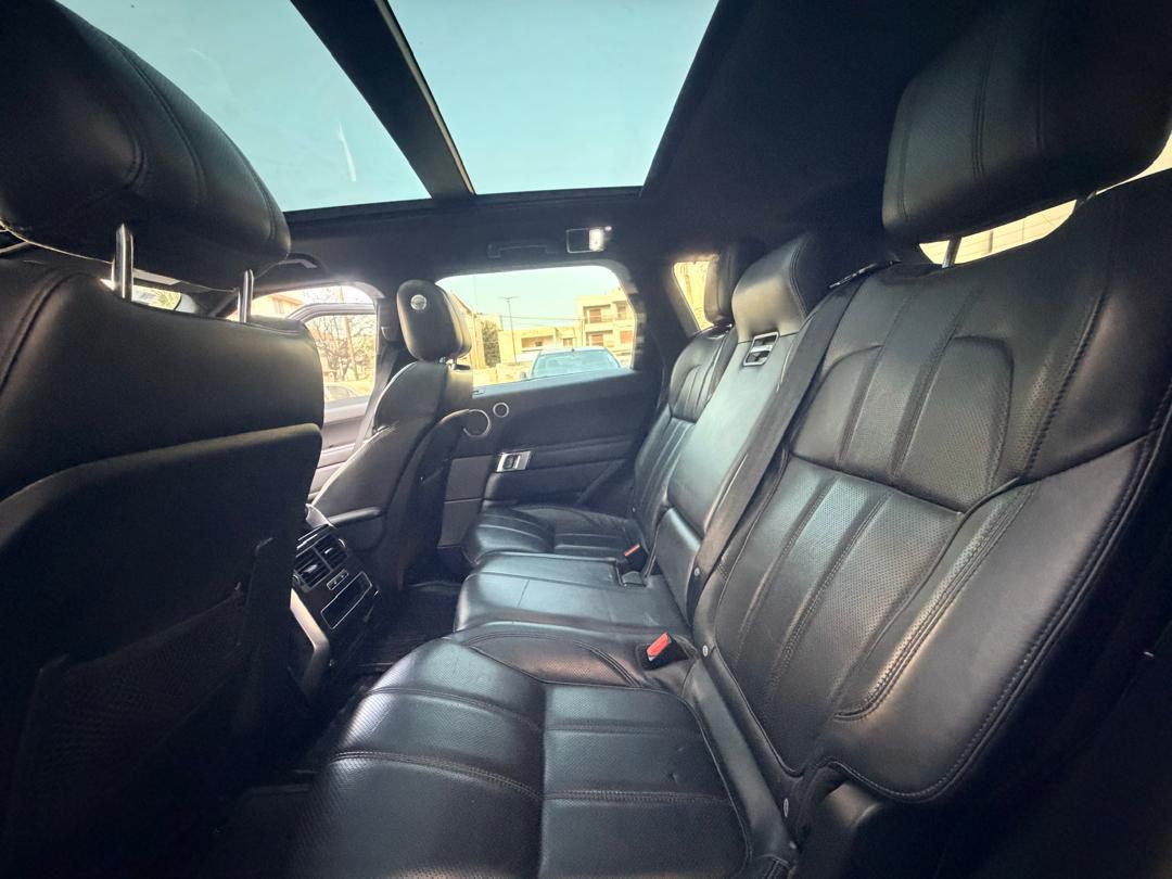 Range Rover Sport 2017 Body Kit 2023 – Diesel Automatique 6 Cylindres, Full Options, Mutation Récente