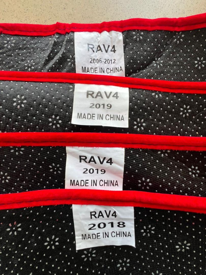 Tapis de protection tableau de bord – Toyota RAV4 (Spécial Anti-Chaleur)