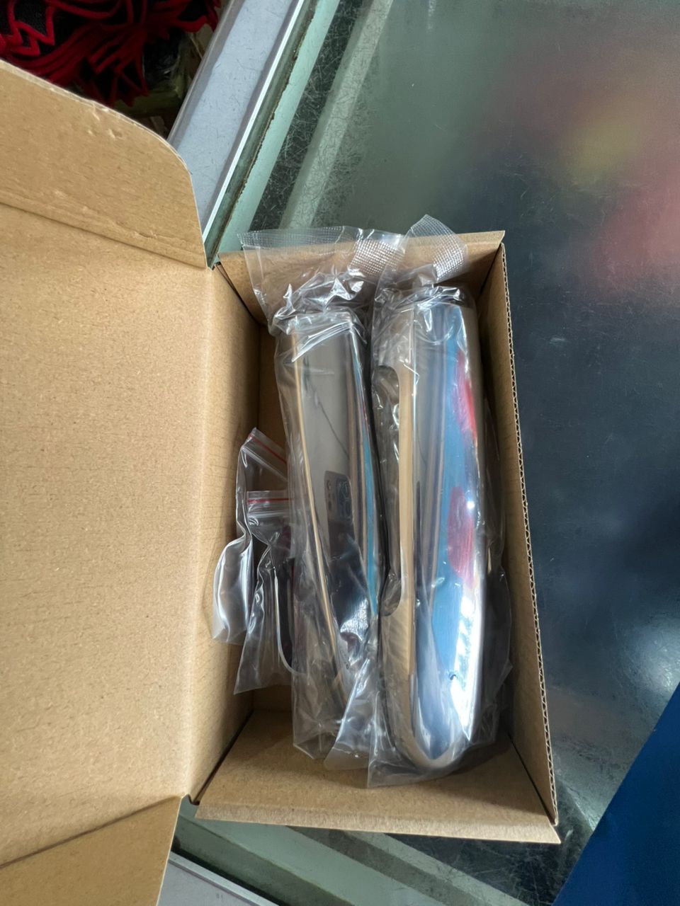Kit de poignées de porte chromées finition miroir pour Toyota