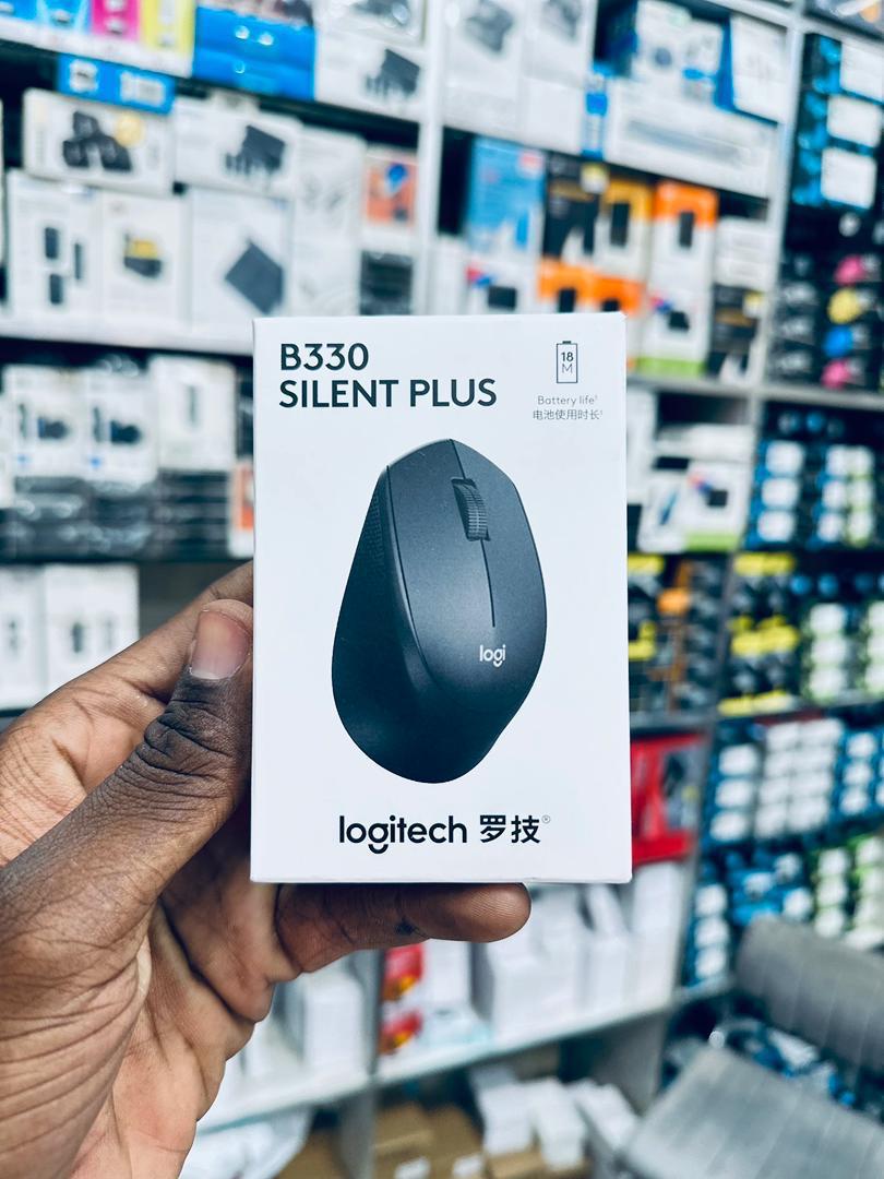 Souris Sans Fil Logitech B330 Silent Plus - 18 Mois Autonomie Silencieuse