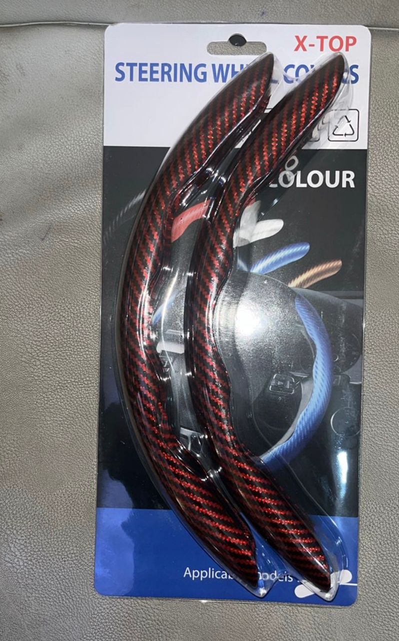 Couvre Volant X-TOP Steering Wheel Cover – Fibre de Carbone Rouge & Noir
