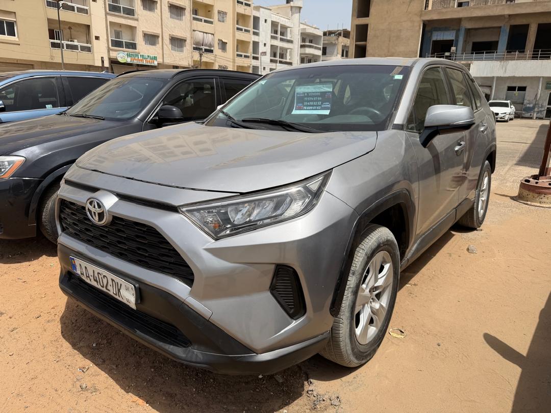Toyota RAV4 2021 By CFAO – Essence Automatique, 65 000 km, Déjà Immatriculé