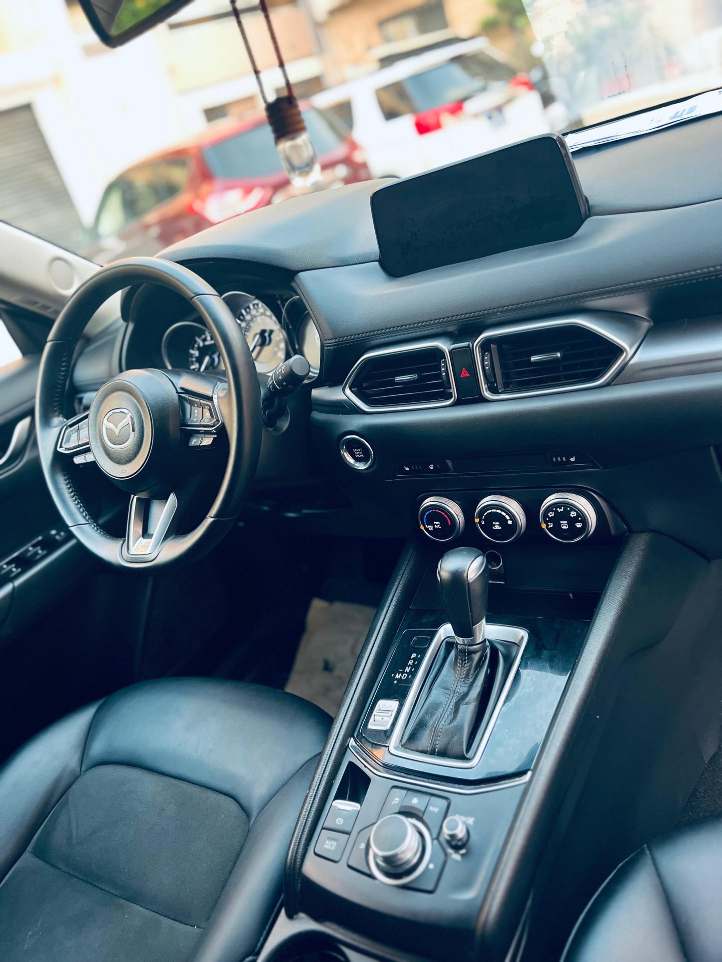 Mazda CX-5 Touring 2019 – Essence 4 Cylindres Automatique, Cuir, Sièges Chauffants & Refroidissants, Venant USA, Dédouanné
