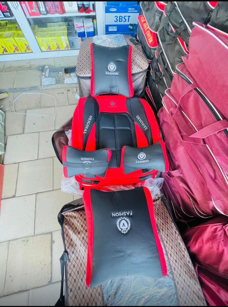 Housse de Siège Auto Fashion Original – Semi-Cuir Noir & Rouge, Set Complet avec Appuie-Têtes & Tapis