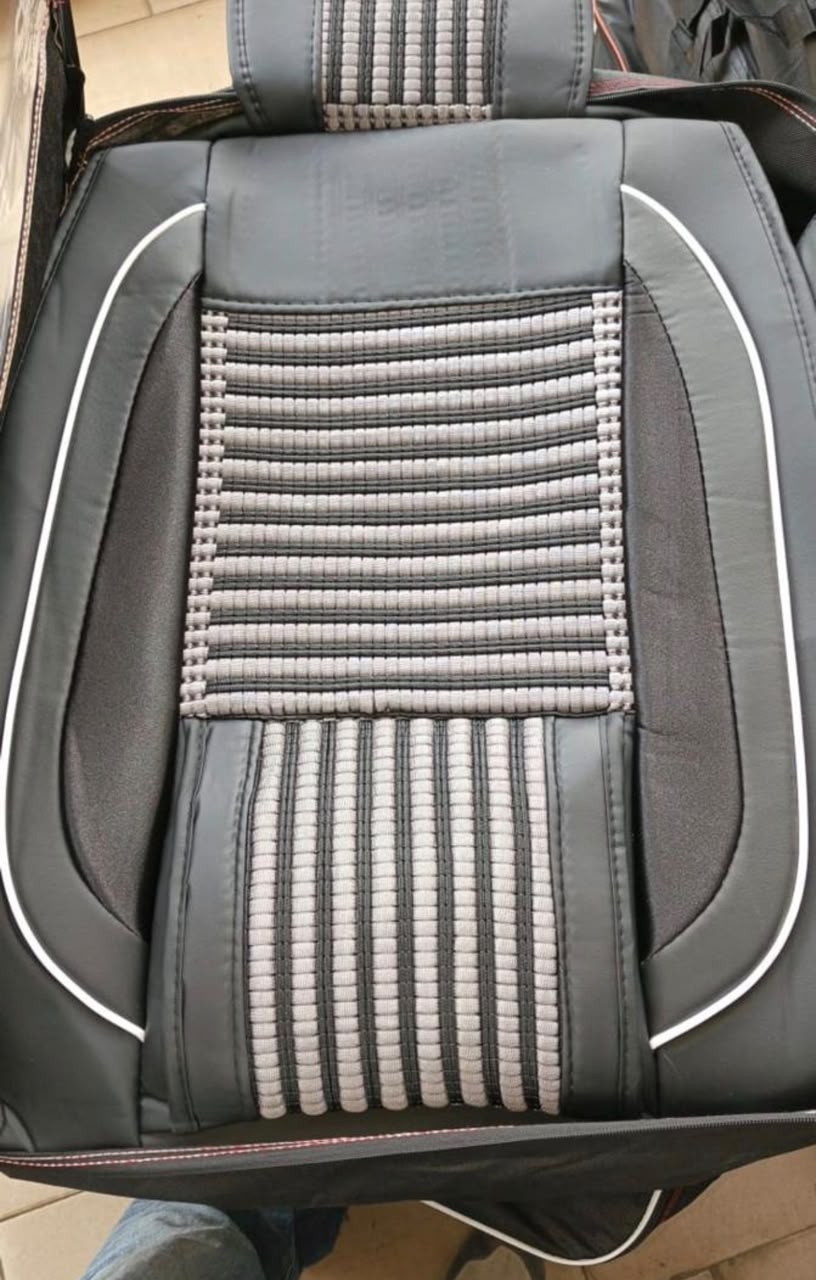 Housse de Siège Auto Semi-Cuir Noir – Insert Bambou Tressé Gris Ventilé, Liseré Blanc, Coussin Appuie-Tête, Universel