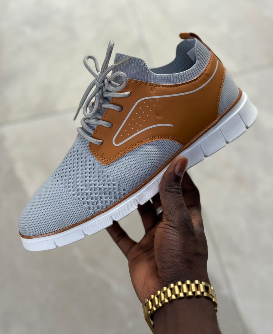 Sneakers Casual Homme – Mesh & Cuir Camel, Semelle Blanche Légère – Noir, Gris ou Marine