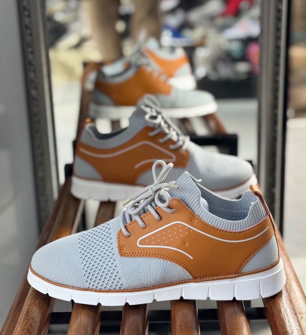 Sneakers Casual Homme – Mesh & Cuir Camel, Semelle Blanche Légère – Noir, Gris ou Marine