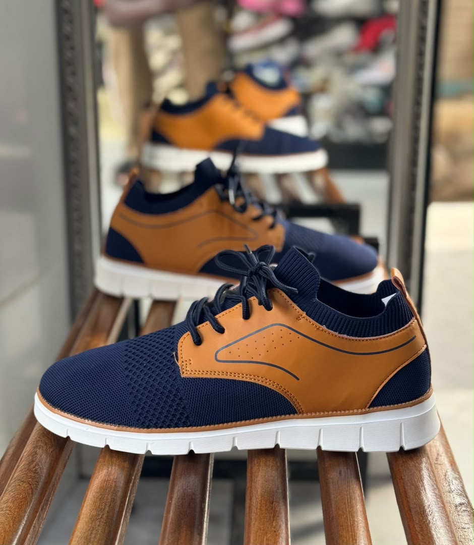 Sneakers Casual Homme – Mesh & Cuir Camel, Semelle Blanche Légère – Noir, Gris ou Marine